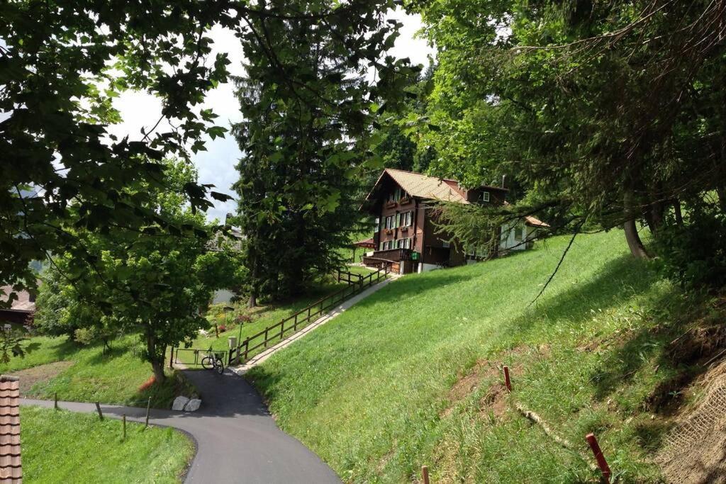 Chalet Sonnenheim Mit Atemberaubender Aussicht アデルボーデン エクステリア 写真